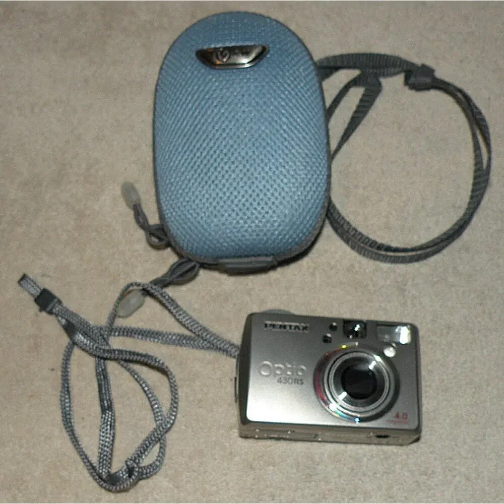 Pentax Optio 430RS Digital Camera 4.0mp 3x Optical Zoom W/ Card As-Is Parts Only